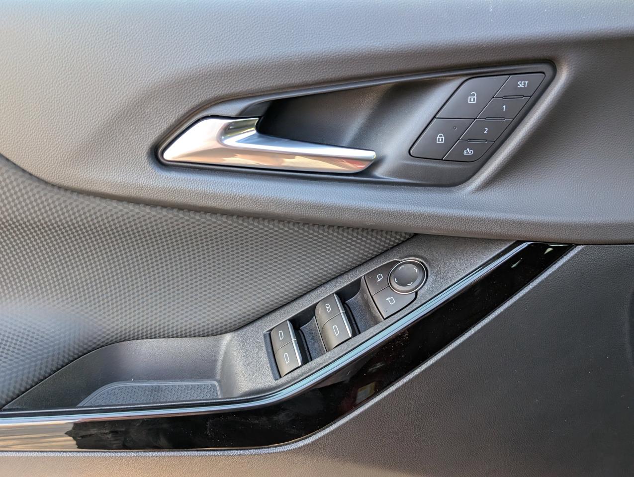 2026 Chevrolet Equinox AWD RS Photo