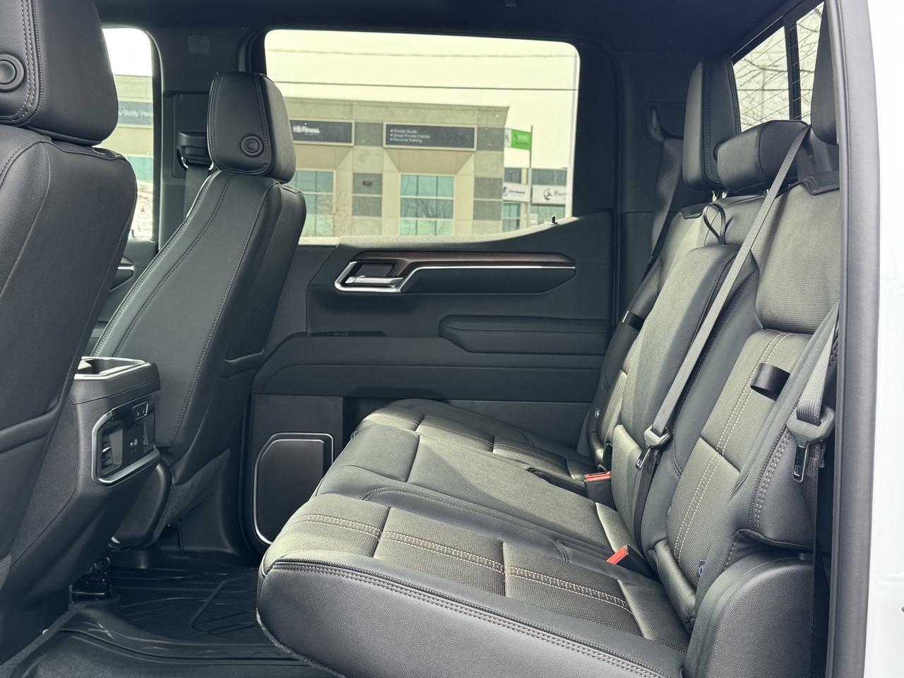 2026 Chevrolet Silverado 1500 High Country Photo