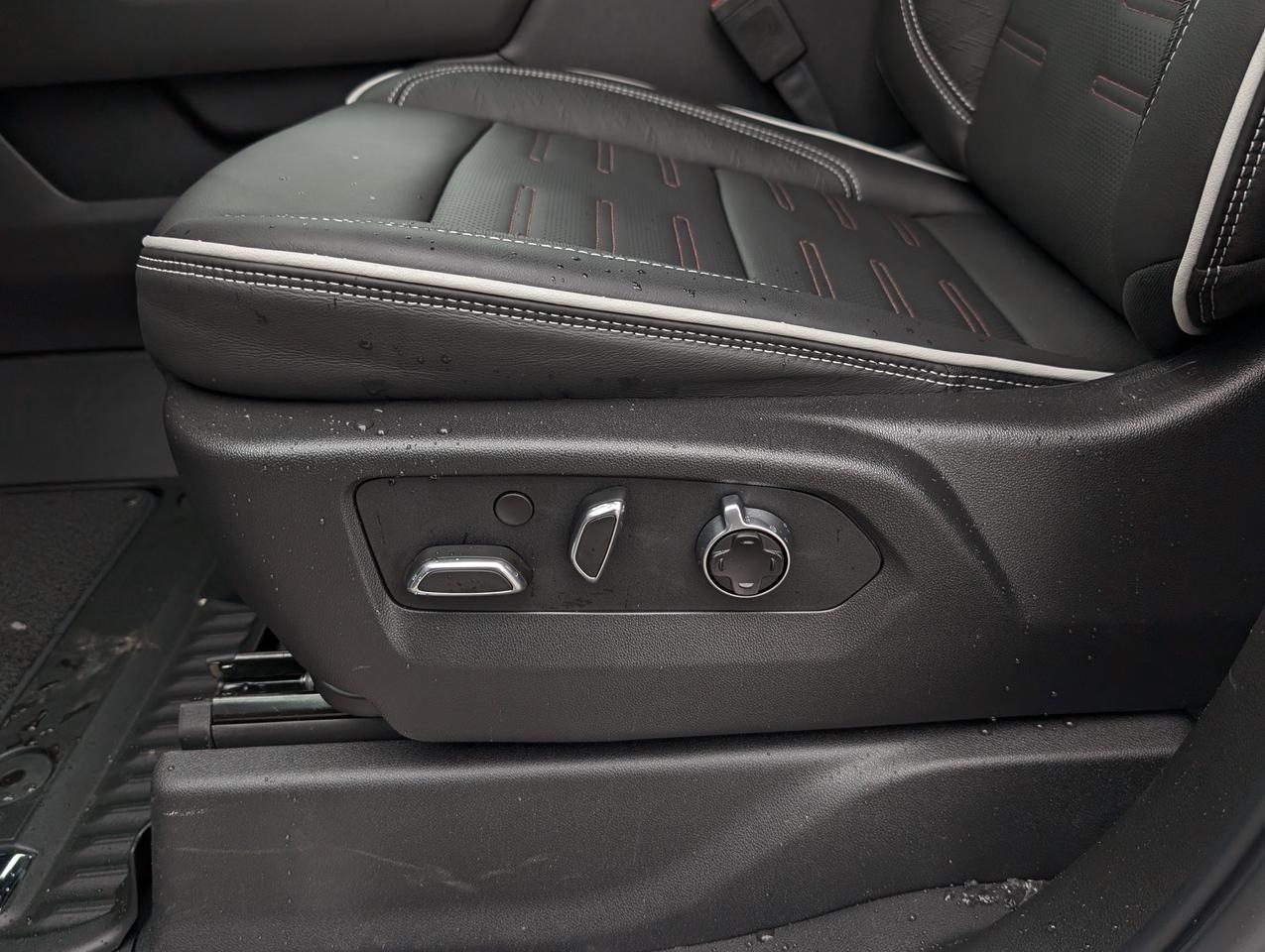 2026 GMC Sierra 1500 AT4X Photo