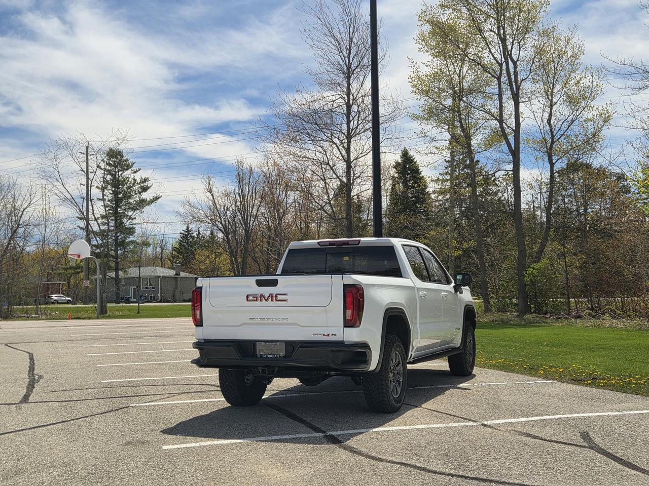2026 GMC Sierra 1500 AT4X Photo