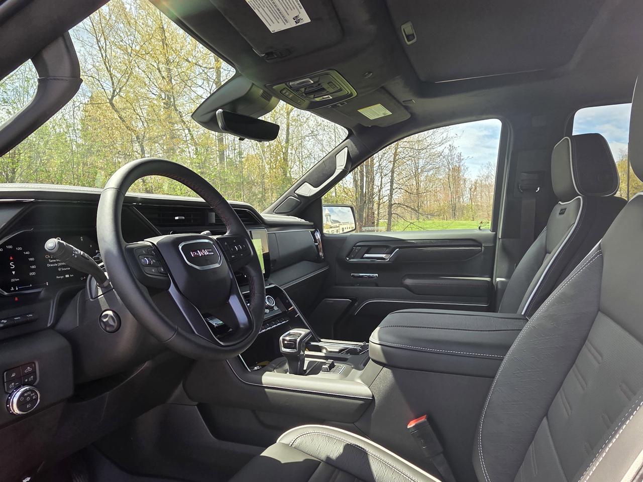2026 GMC Sierra 1500 AT4X Photo