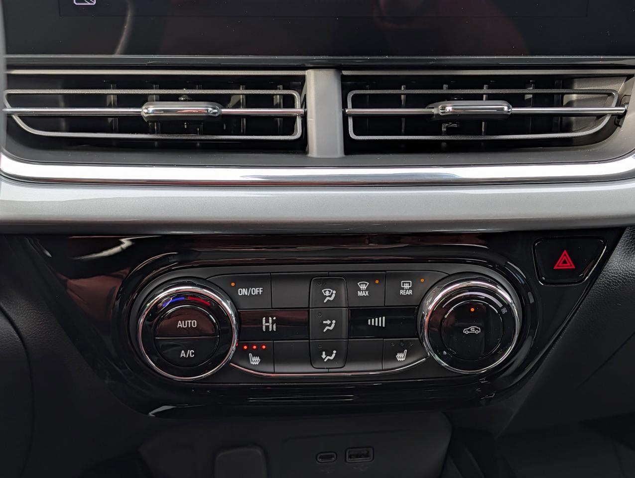 2026 Chevrolet Trax LT Photo