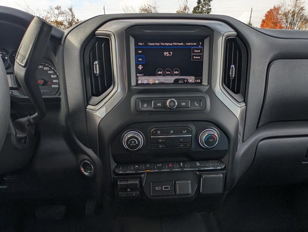 2026 Chevrolet Silverado 1500 Custom Trail Boss Photo