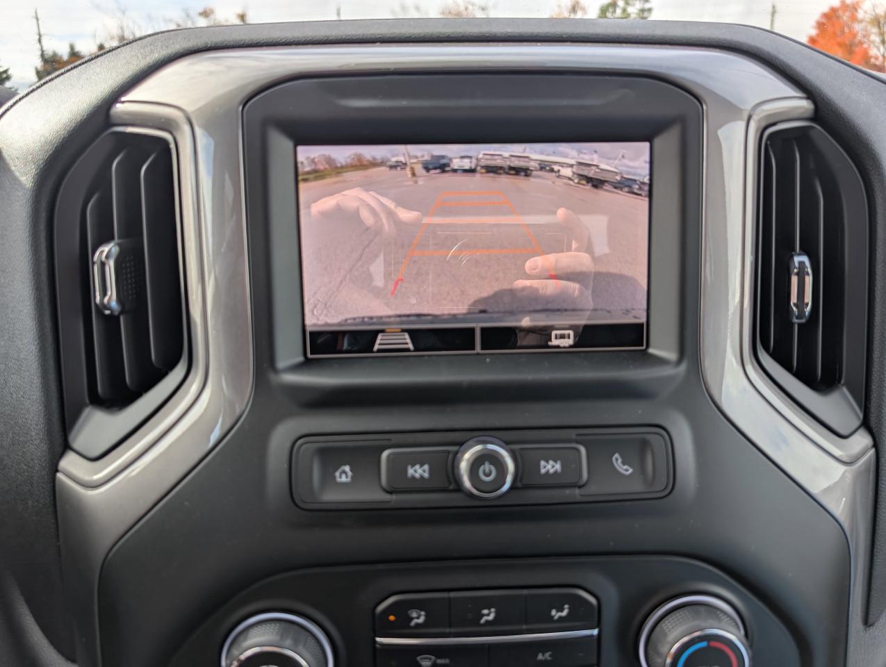 2026 Chevrolet Silverado 1500 Custom Trail Boss Photo