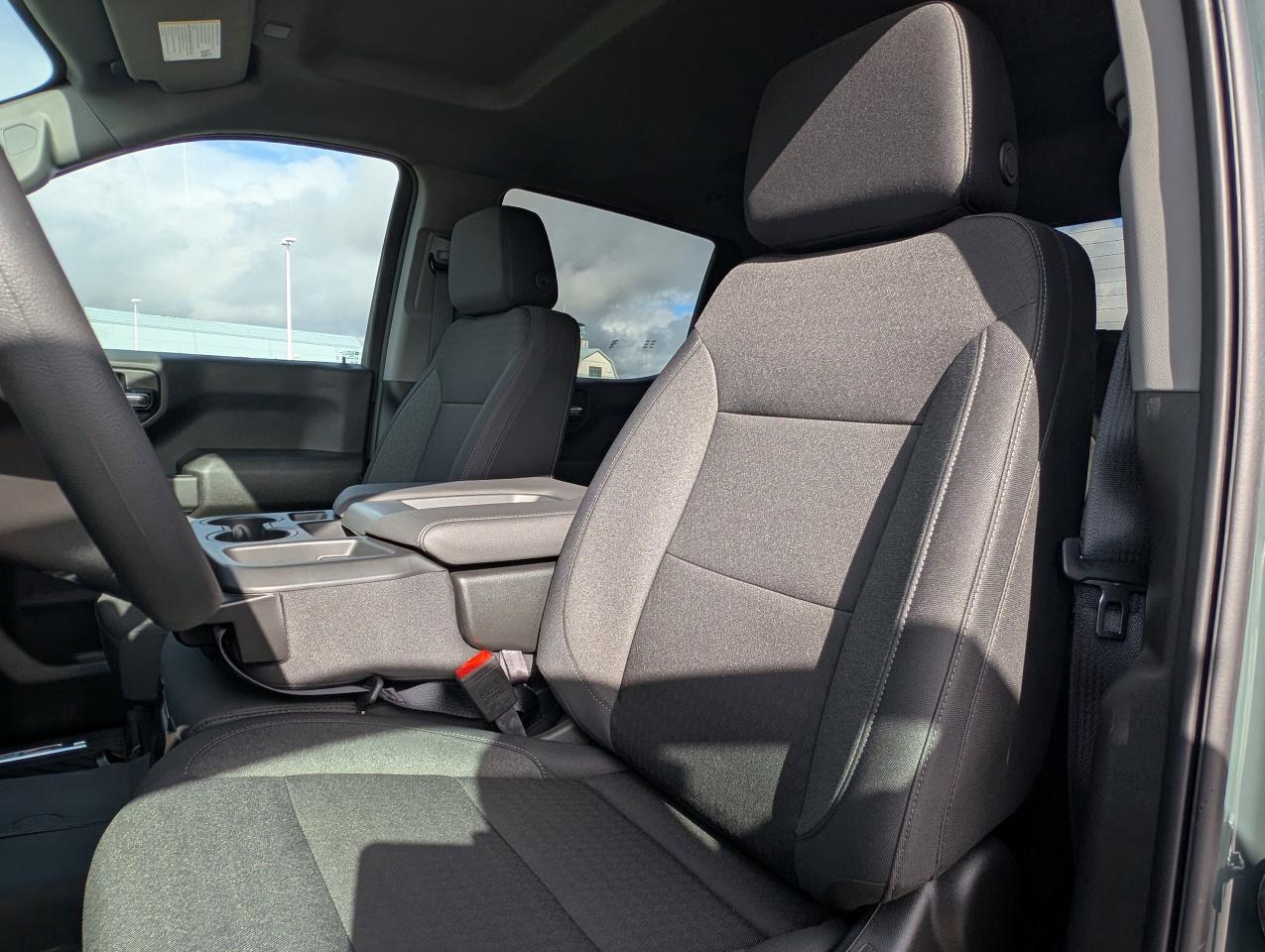 2026 Chevrolet Silverado 1500 Custom Trail Boss Photo