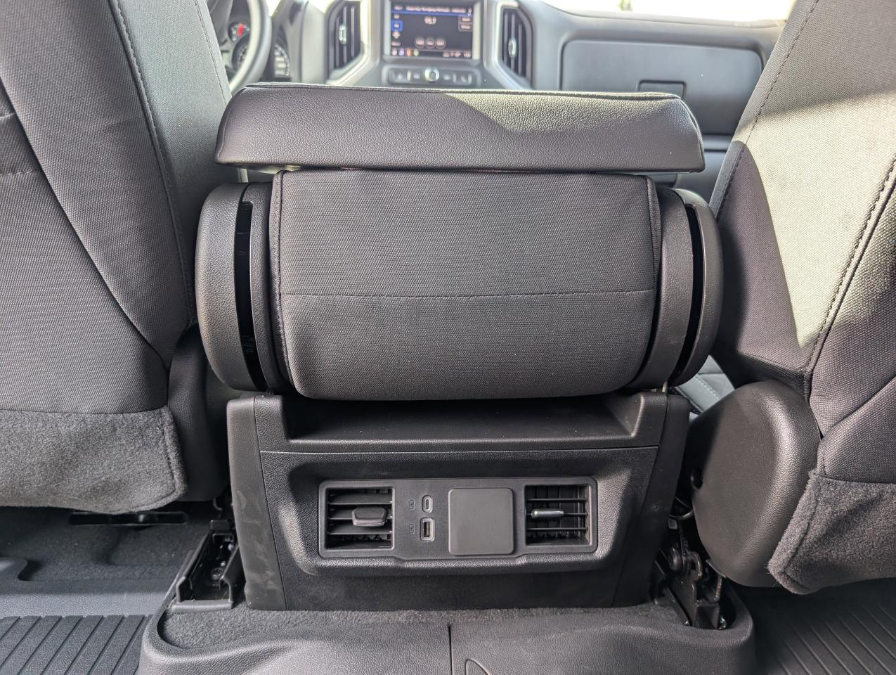 2026 Chevrolet Silverado 1500 Custom Trail Boss Photo