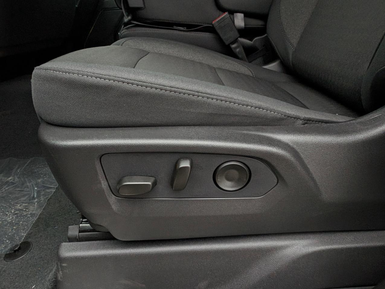 2026 Chevrolet Silverado 1500 RST Photo