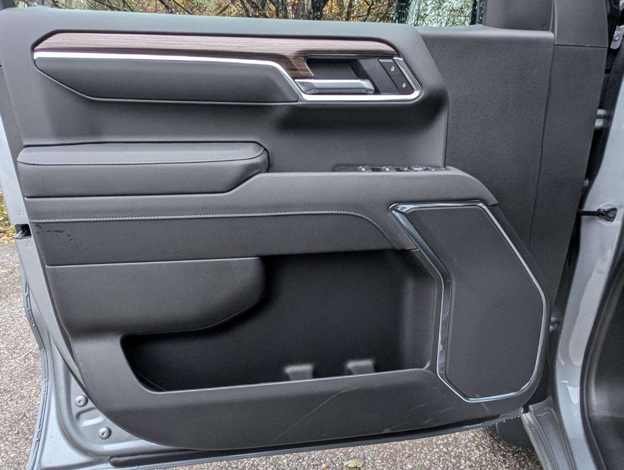 2026 Chevrolet Silverado 1500 RST Photo