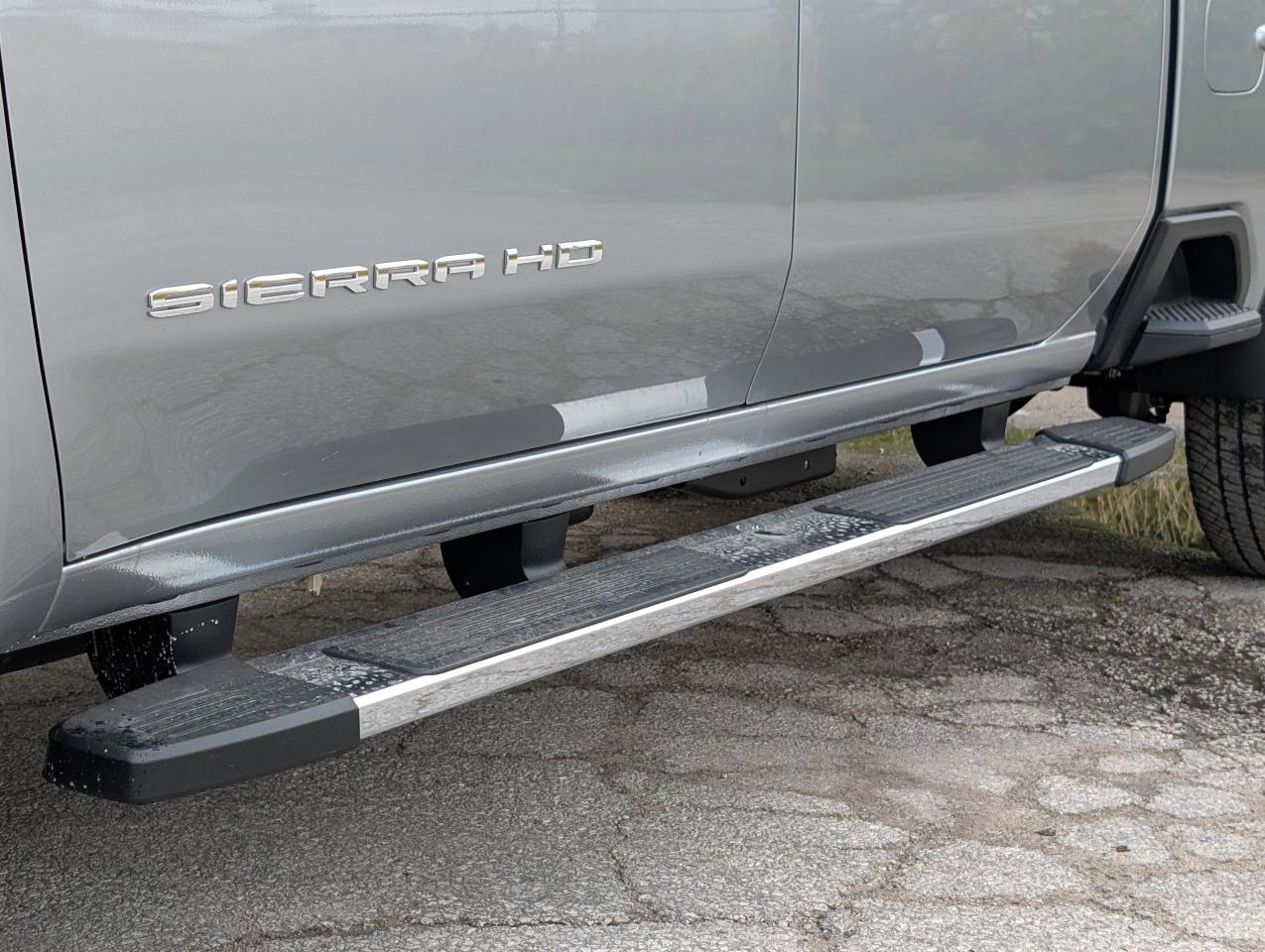 2026 GMC Sierra 3500HD SLE Photo3