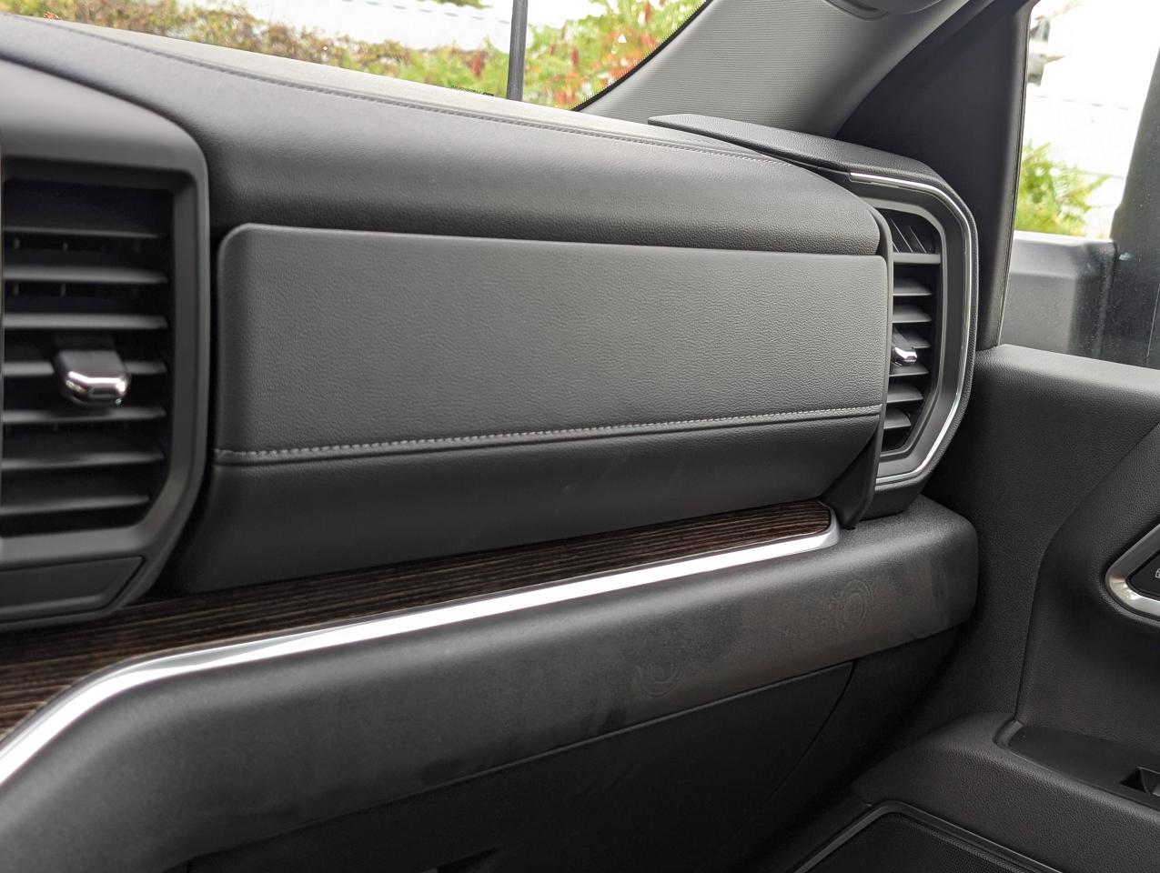 2026 GMC Sierra 3500HD SLE Photo