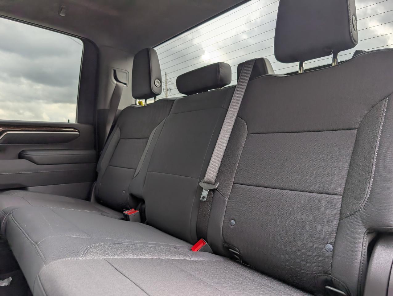 2026 GMC Sierra 3500HD SLE Photo