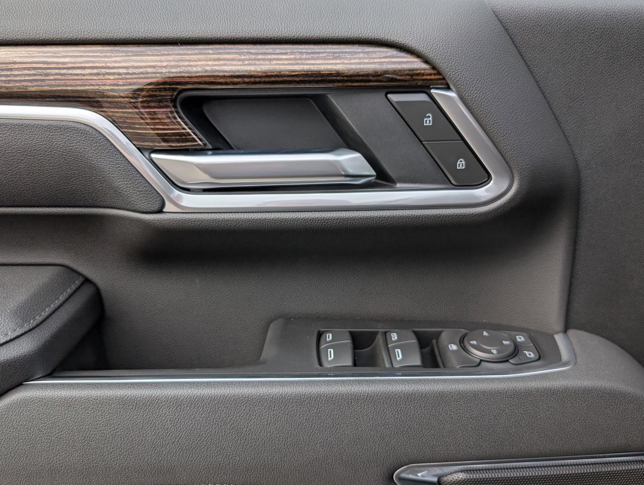 2026 GMC Sierra 3500HD SLE Photo