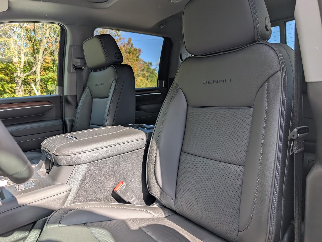 2026 GMC SIERRA 2500HD DENALI Photo