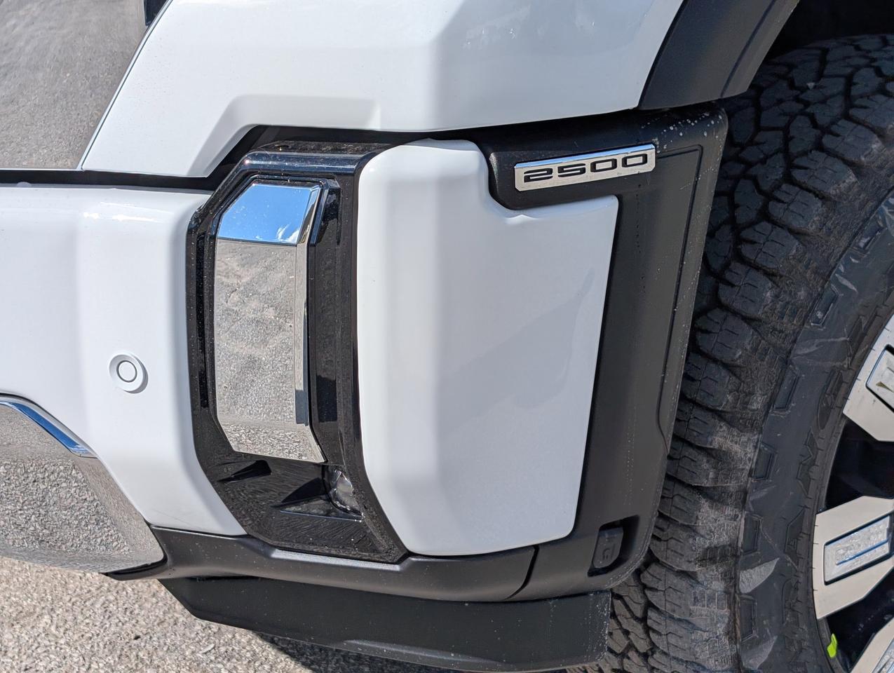 2026 GMC SIERRA 2500HD DENALI Photo2