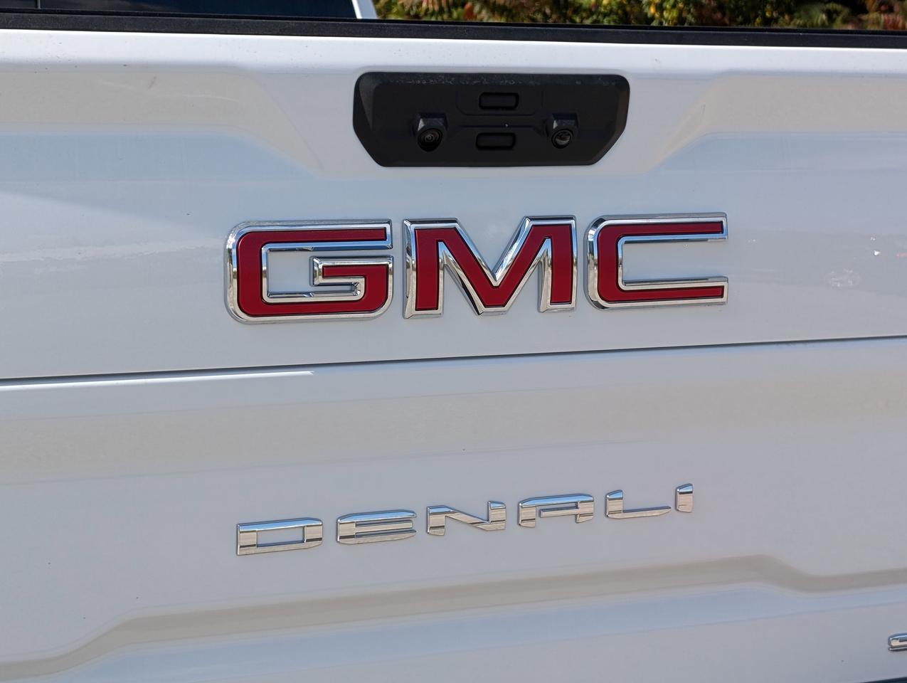 2026 GMC SIERRA 2500HD DENALI Photo