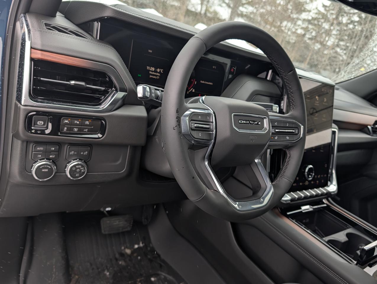 2026 GMC Yukon Denali Photo