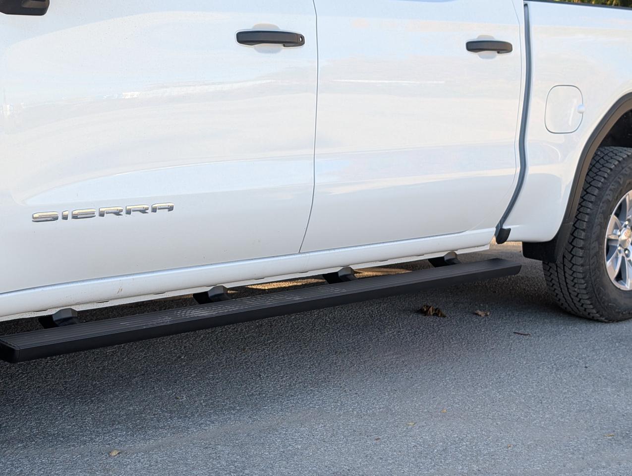 2026 GMC Sierra 1500 PRO Photo2