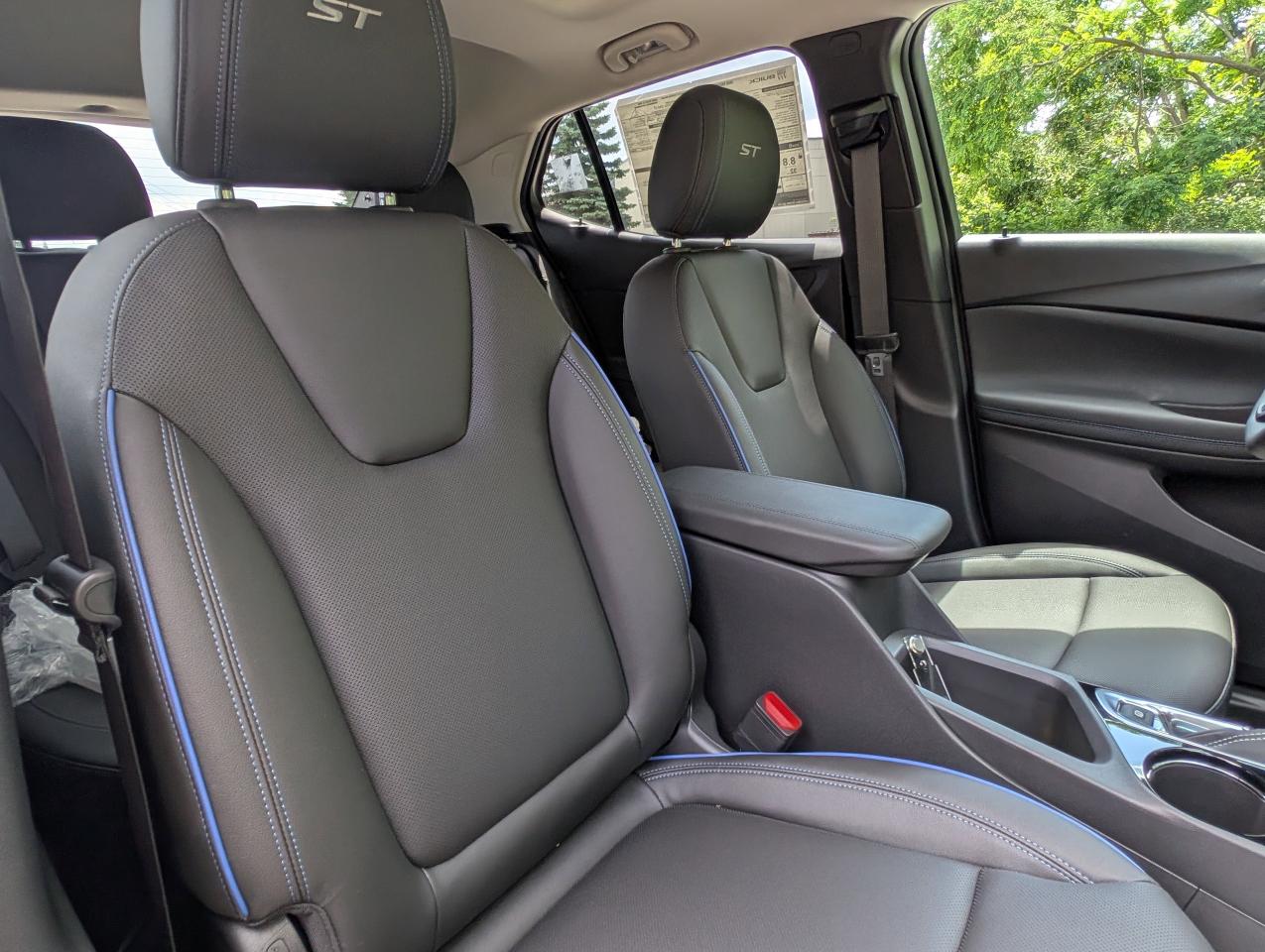 2026 Buick Encore GX Sport Touring Photo