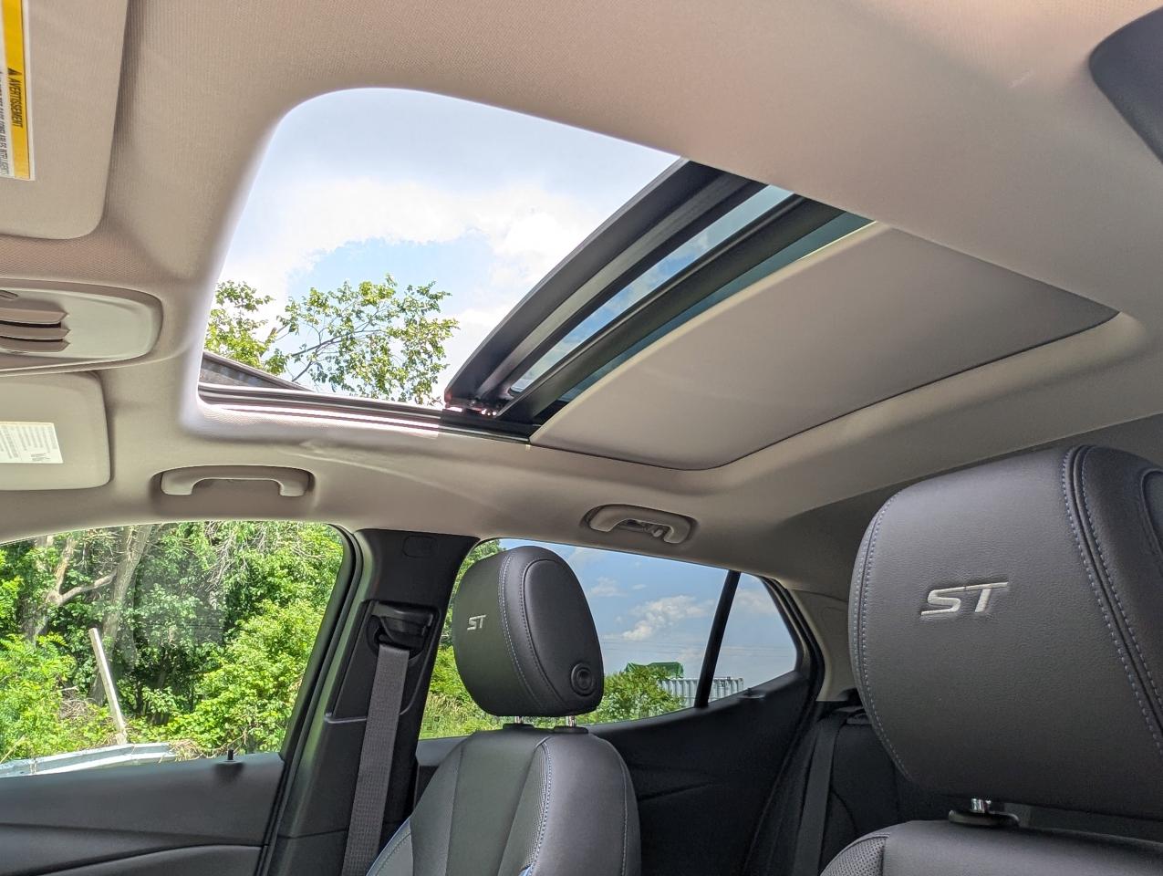 2026 Buick Encore GX Sport Touring Photo