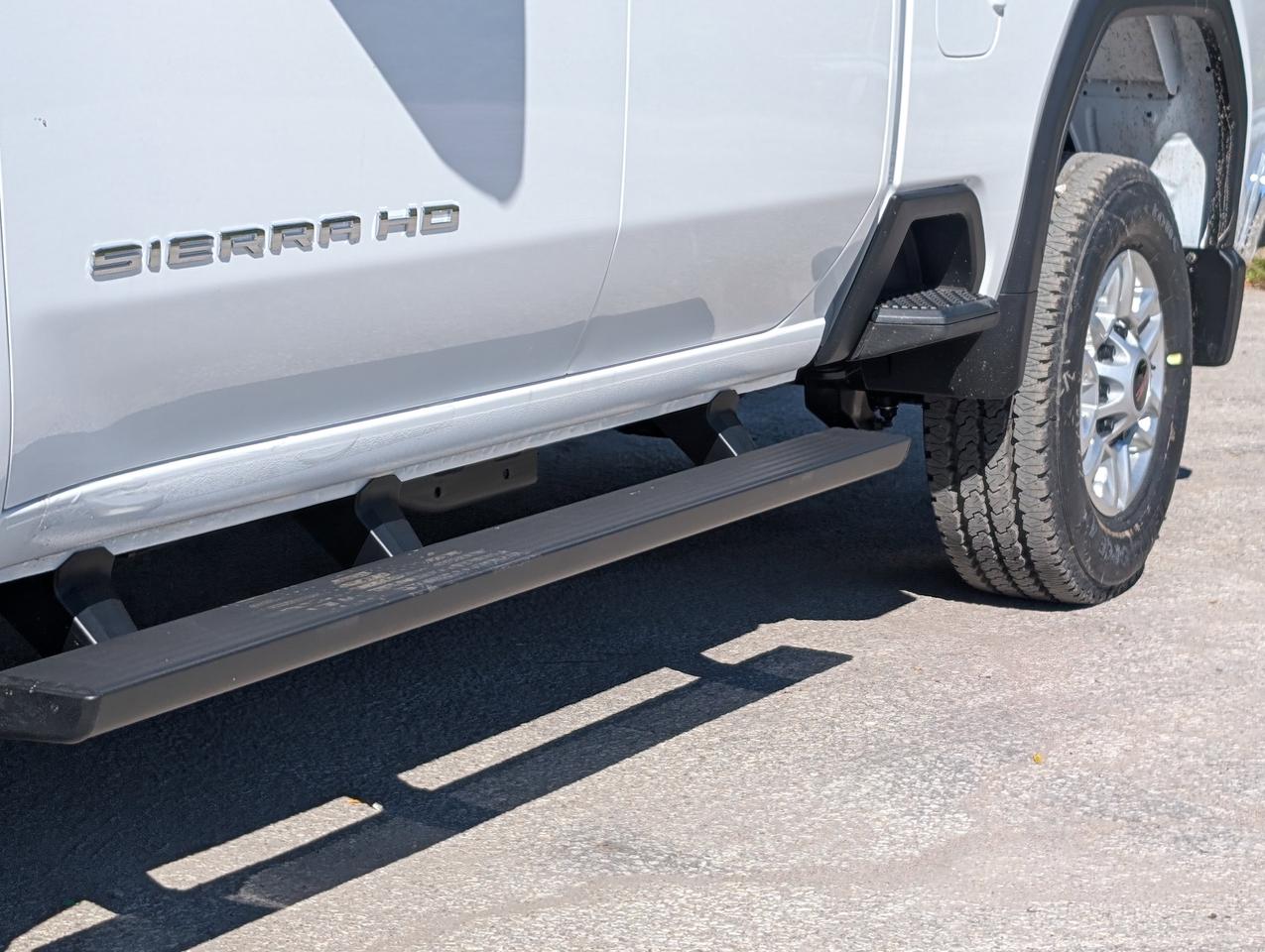 2026 GMC SIERRA 2500HD Pro Photo2