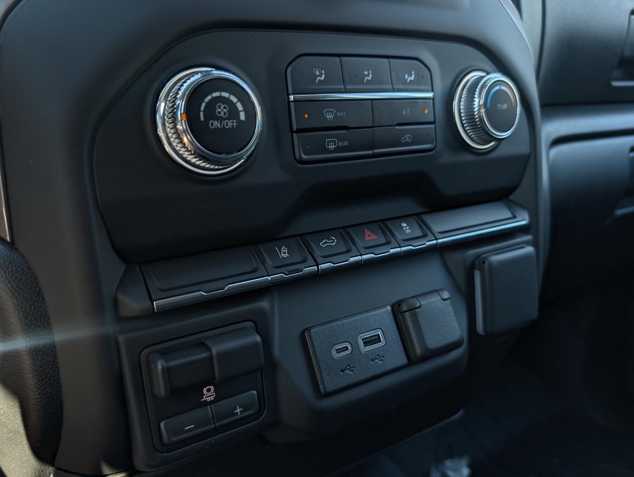 2026 GMC SIERRA 2500HD Pro Photo