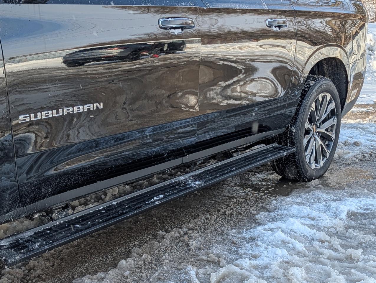 2026 Chevrolet Suburban High Country Photo