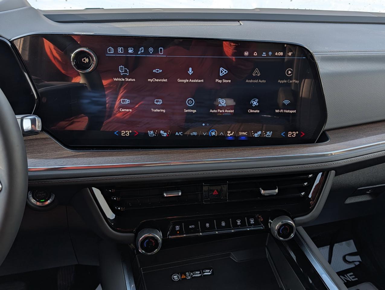 2026 Chevrolet Suburban High Country Photo