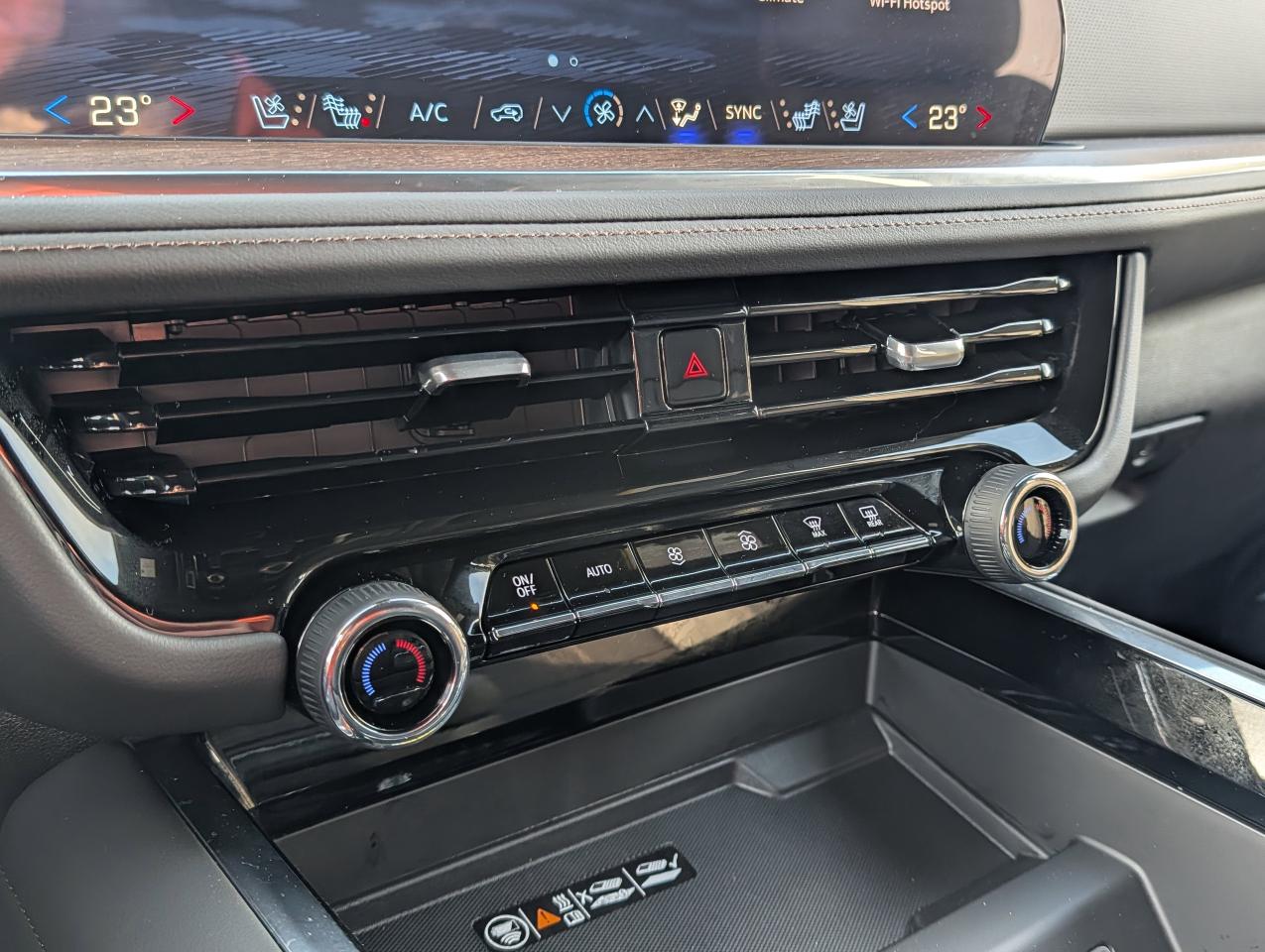 2026 Chevrolet Suburban High Country Photo