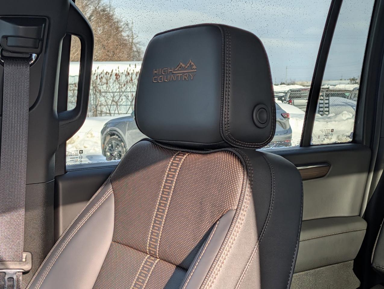 2026 Chevrolet Suburban High Country Photo