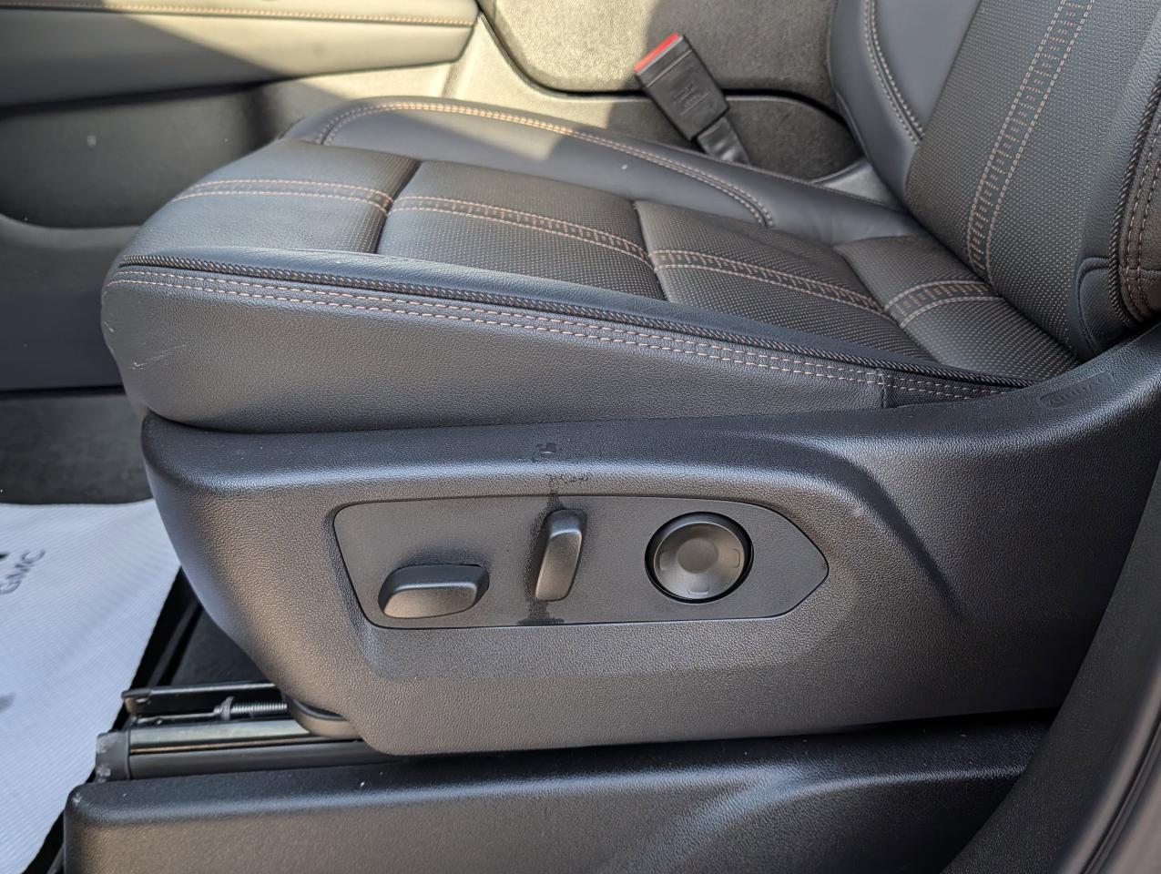 2026 Chevrolet Suburban High Country Photo