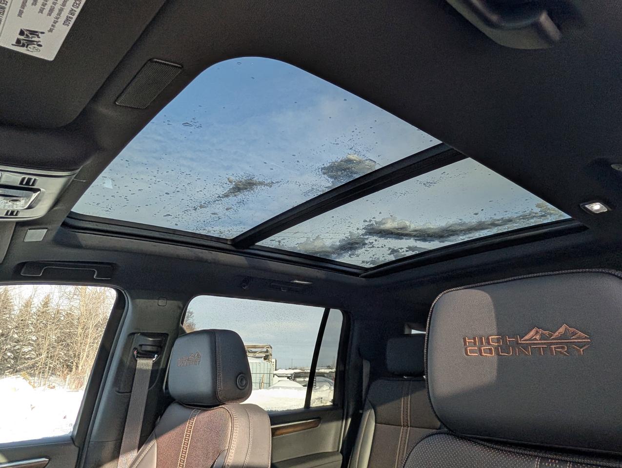 2026 Chevrolet Suburban High Country Photo