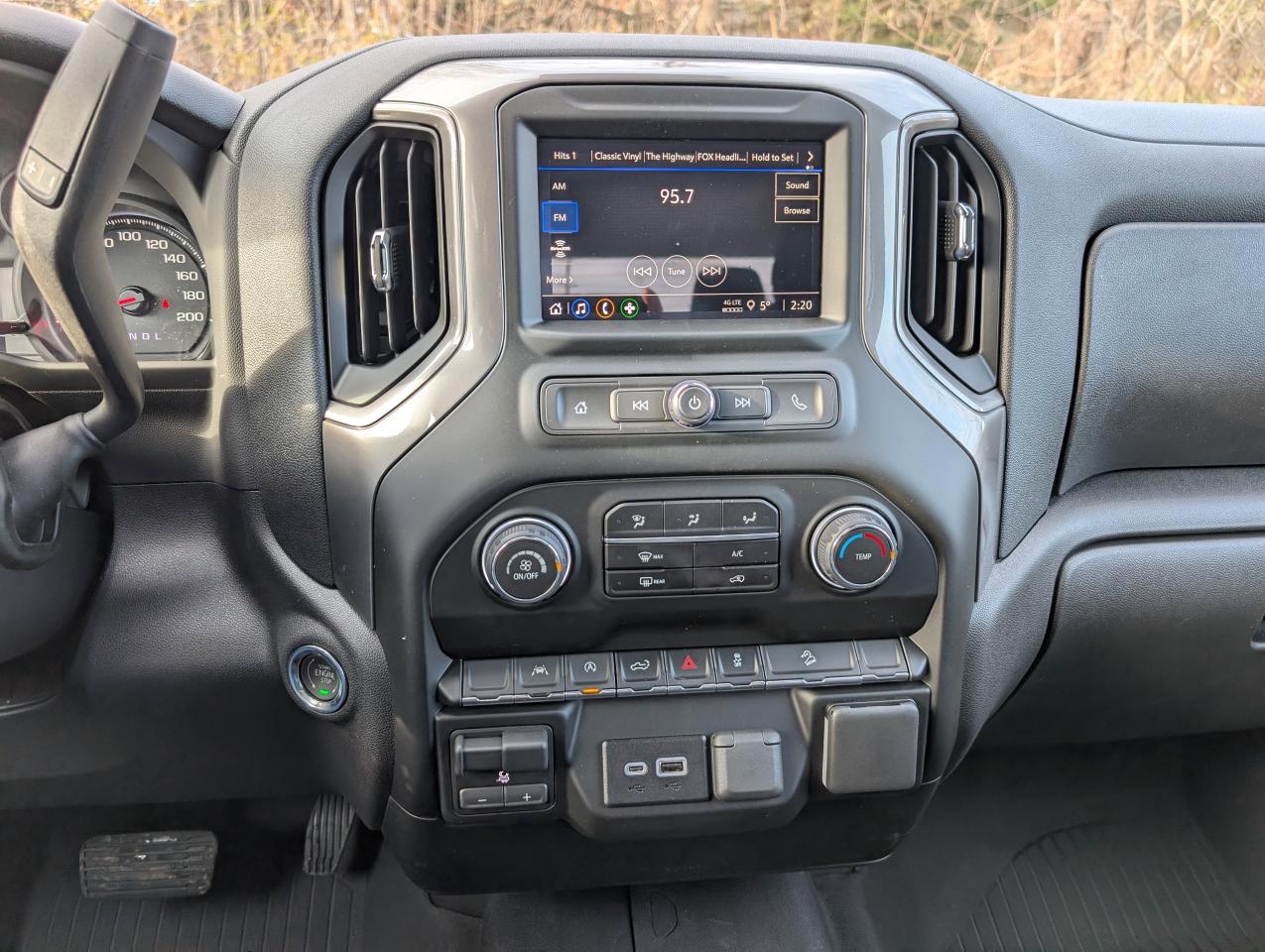 2026 Chevrolet Silverado 1500 Custom Trail Boss Photo