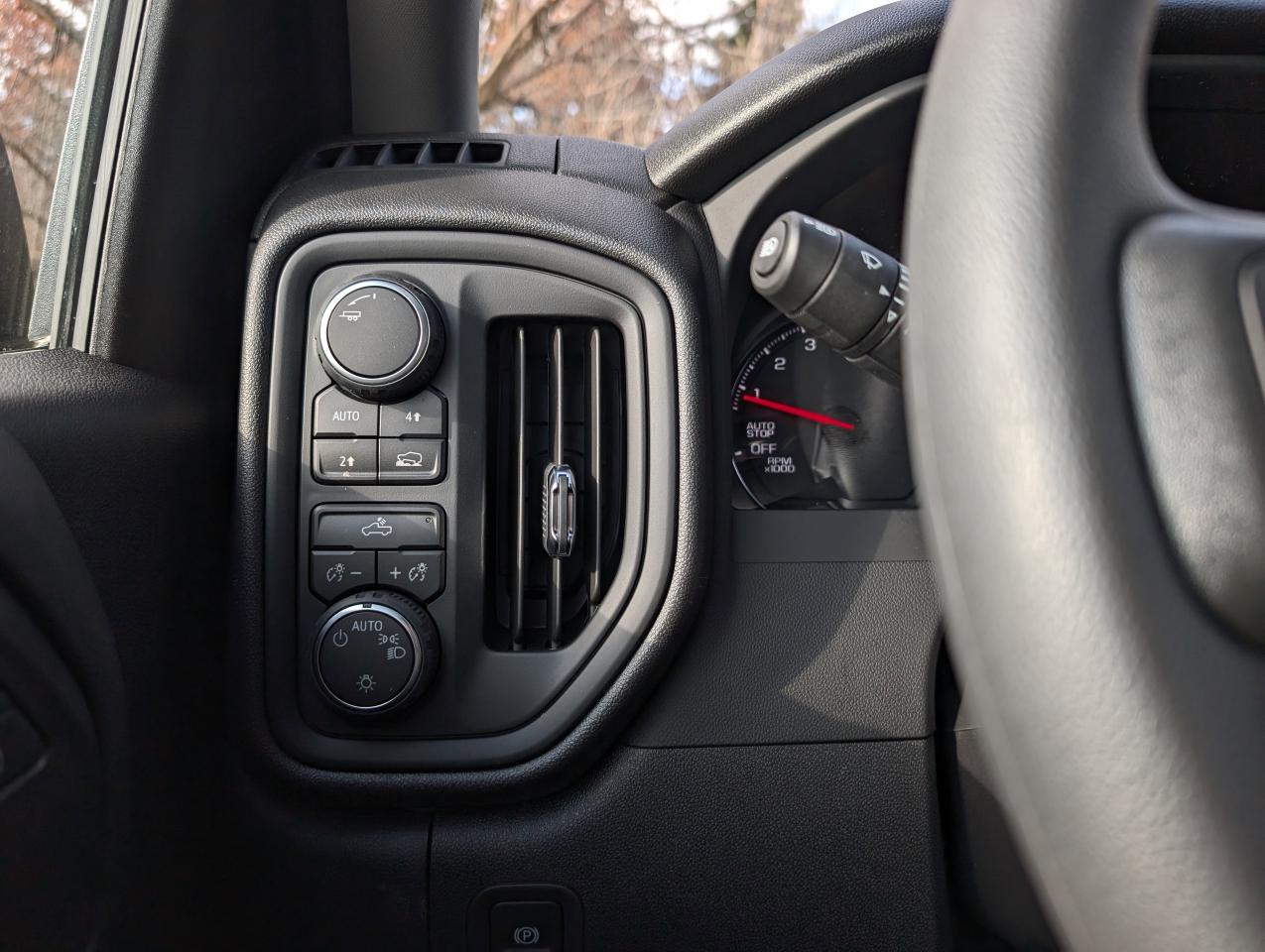 2026 Chevrolet Silverado 1500 Custom Photo