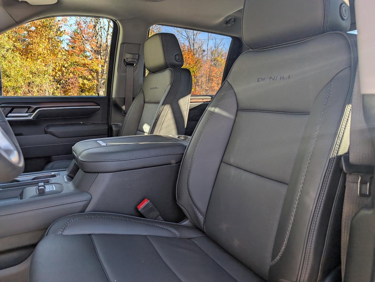 2026 GMC SIERRA 2500HD DENALI Photo