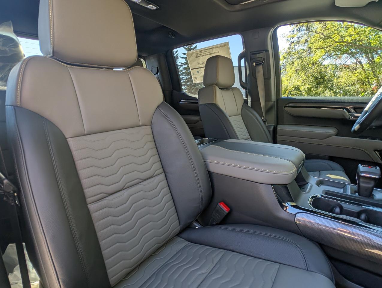 2026 Chevrolet Silverado 1500 ZR2 Photo