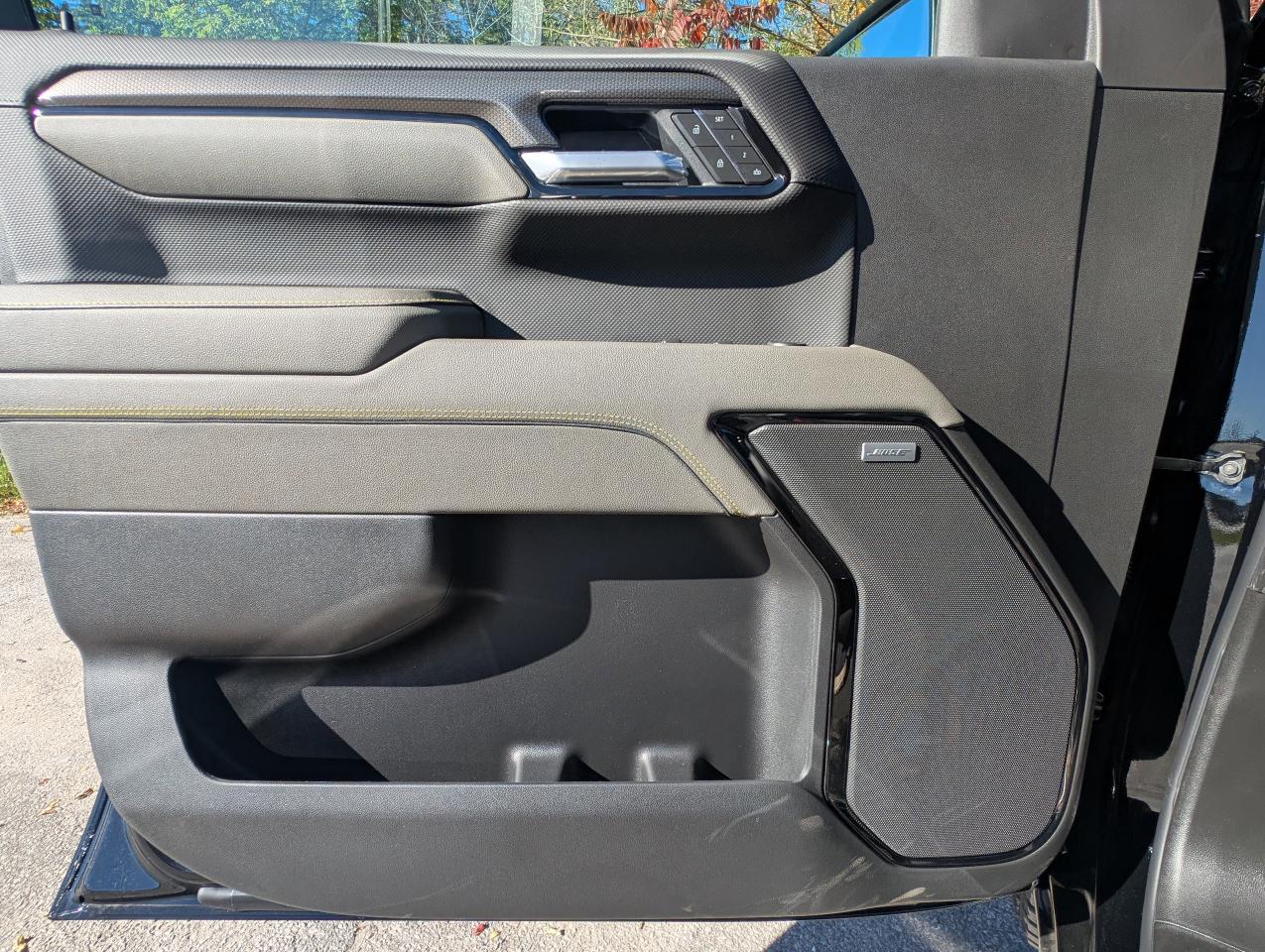 2026 Chevrolet Silverado 1500 ZR2 Photo