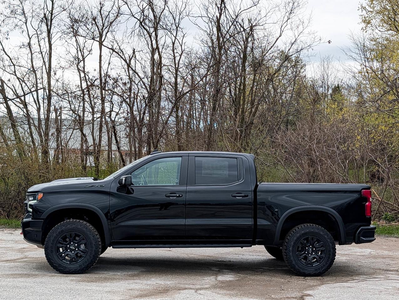 2026 Chevrolet Silverado 1500 ZR2 Photo