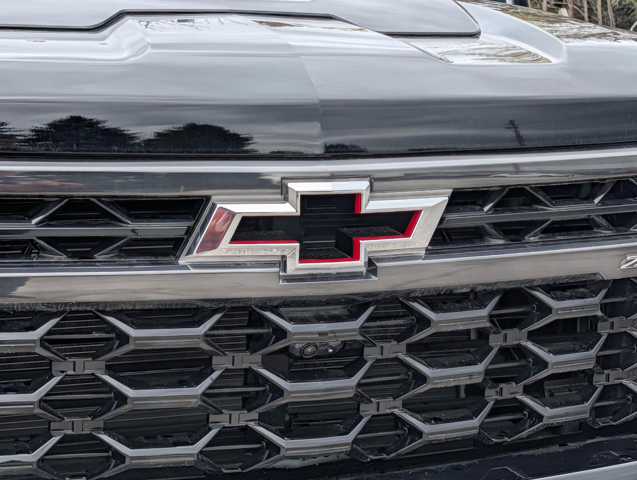 2026 Chevrolet Silverado 1500 ZR2 Photo