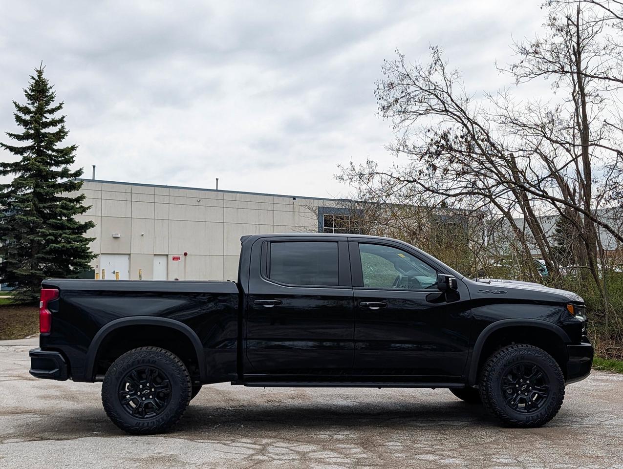 2026 Chevrolet Silverado 1500 ZR2 Photo