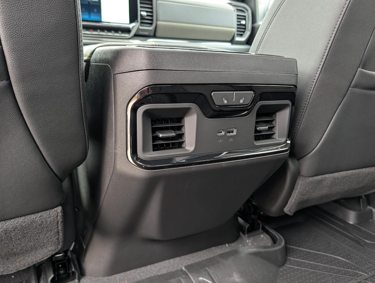 2026 Chevrolet Silverado 1500 ZR2 Photo
