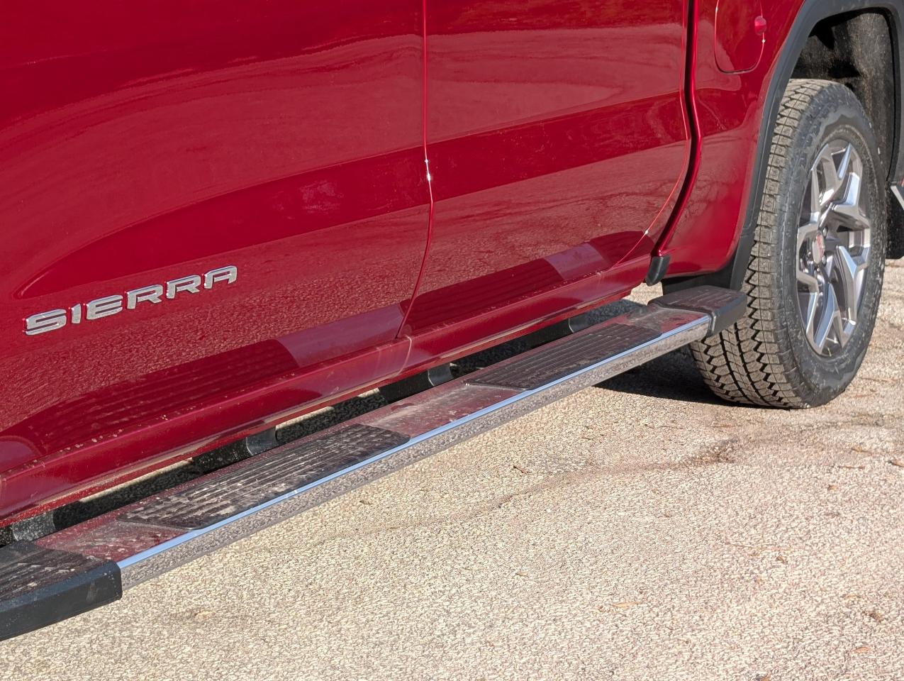 2026 GMC Sierra 1500 SLT Photo