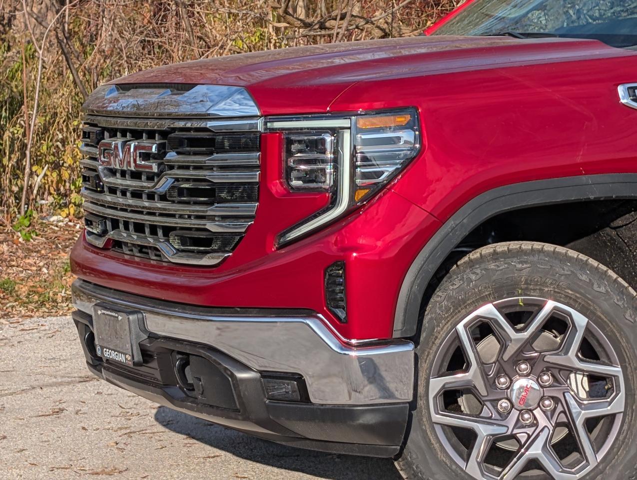 2026 GMC Sierra 1500 SLT Photo