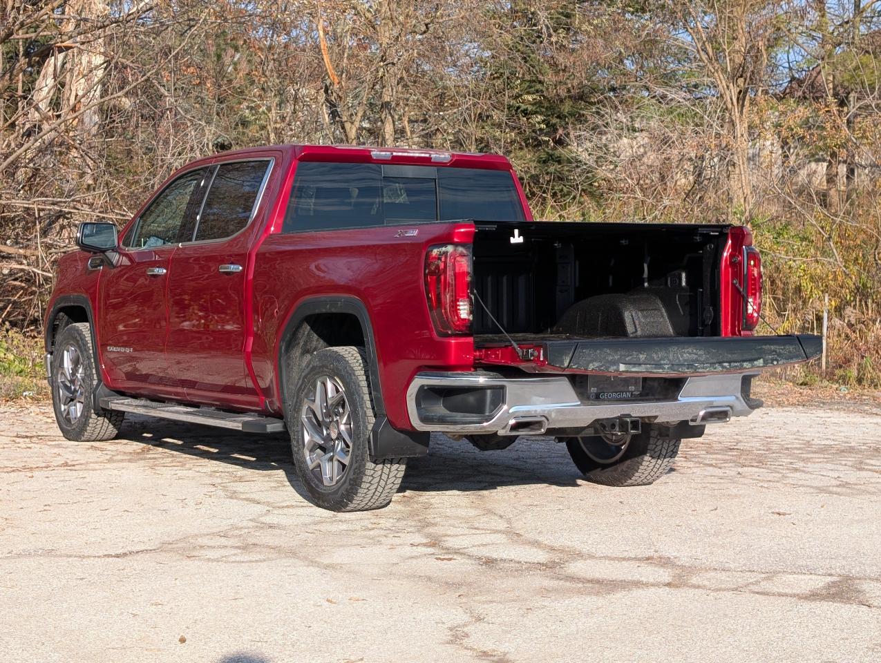 2026 GMC Sierra 1500 SLT Photo