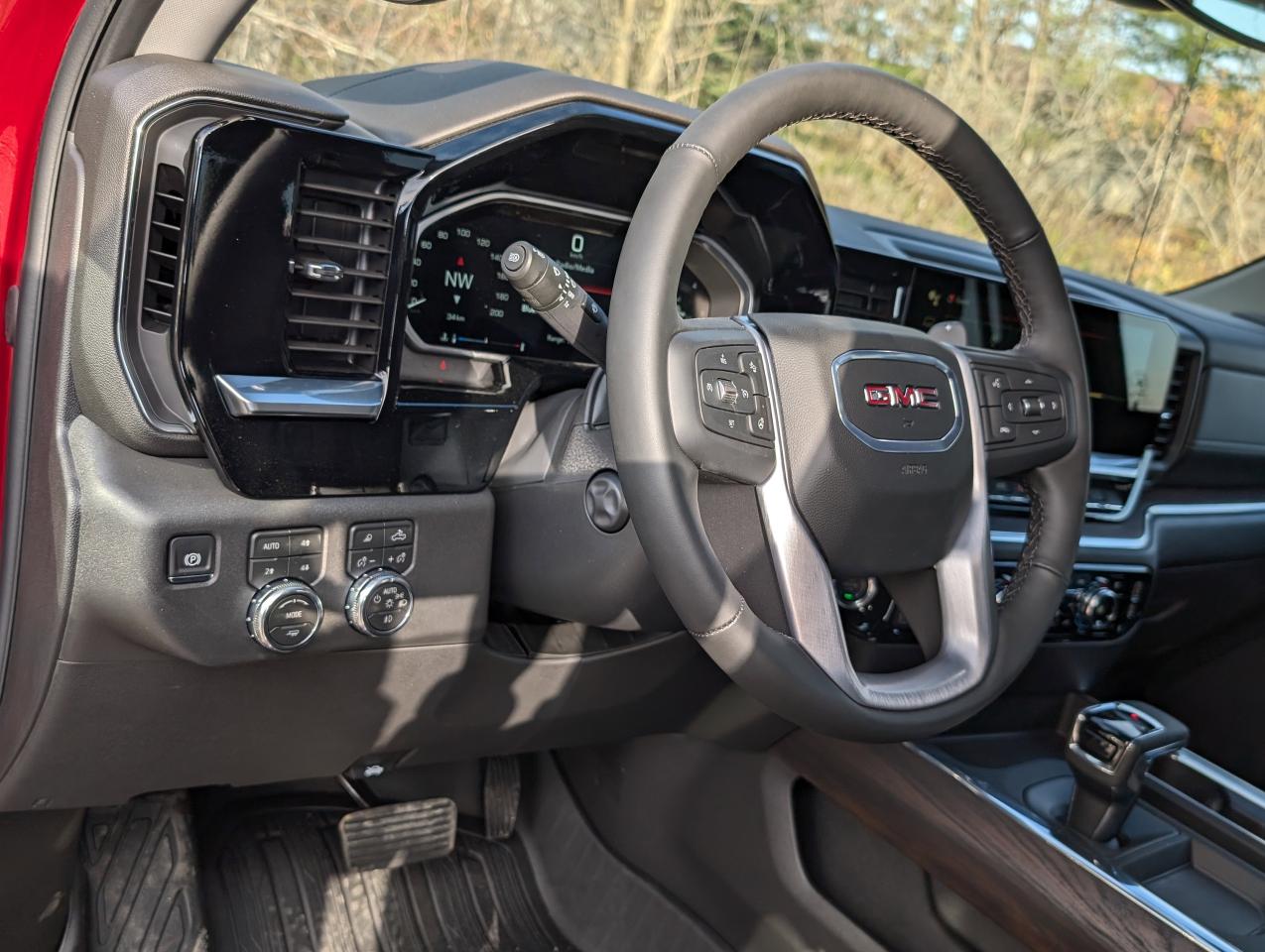 2026 GMC Sierra 1500 SLT Photo