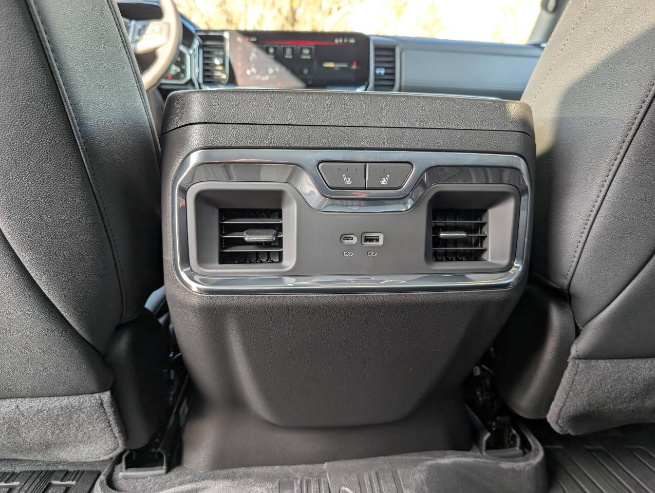 2026 GMC Sierra 1500 SLT Photo