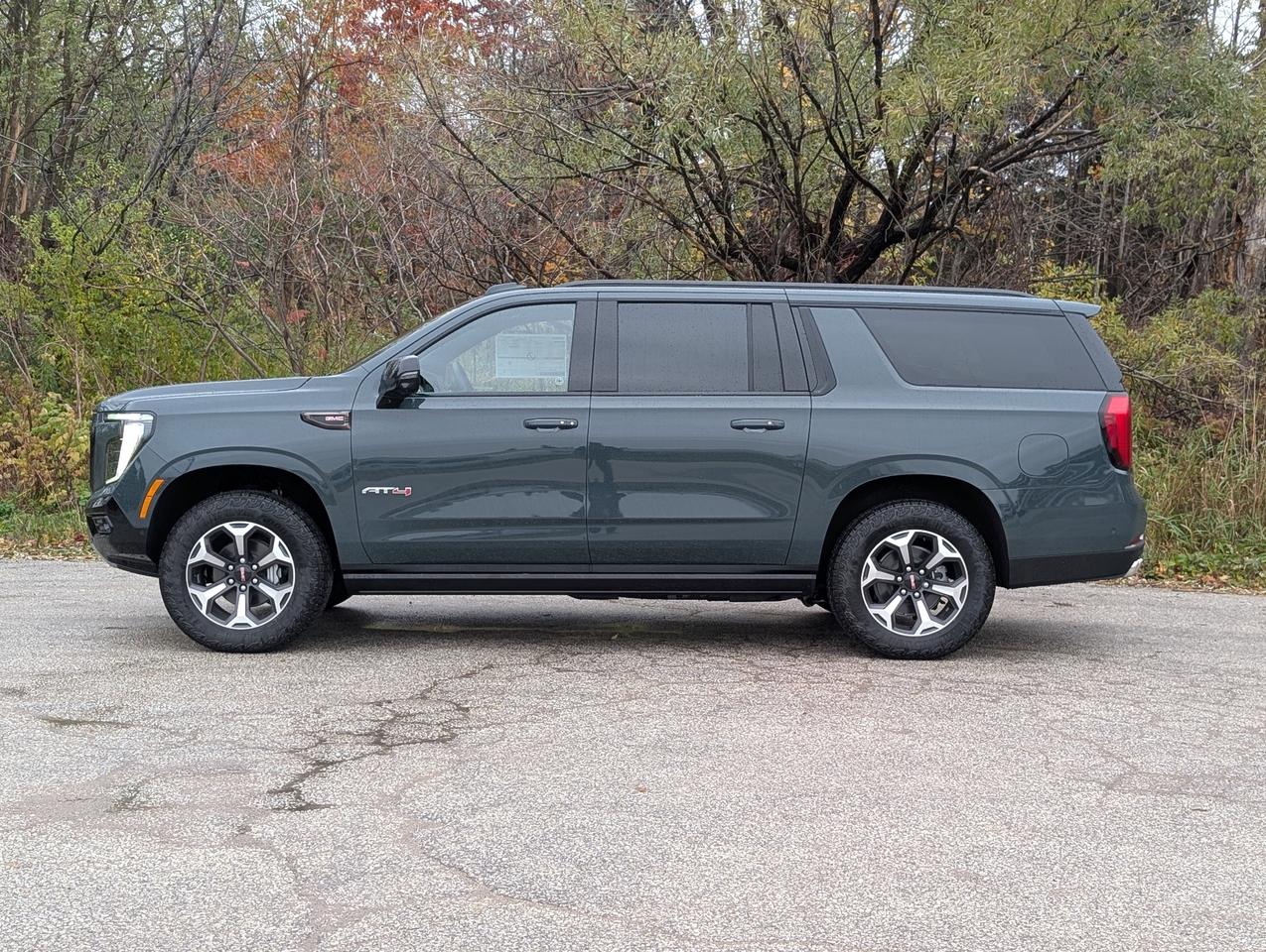 2026 GMC Yukon XL AT4 Ultimate Photo