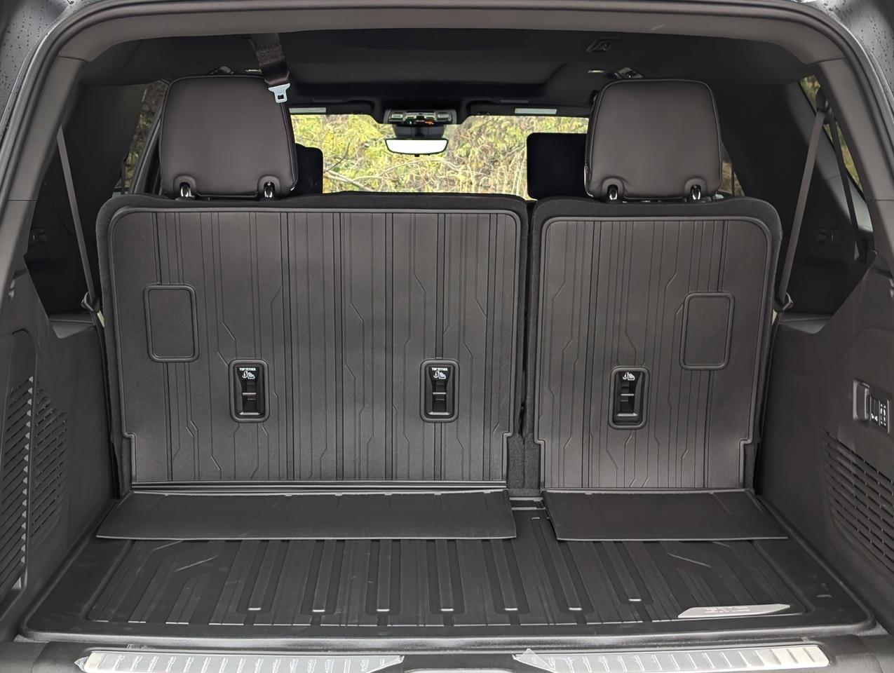 2026 GMC Yukon XL AT4 Ultimate Photo