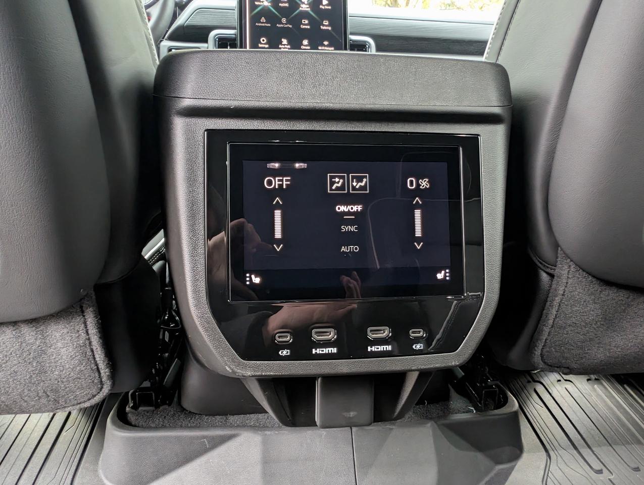 2026 GMC Yukon XL AT4 Ultimate Photo