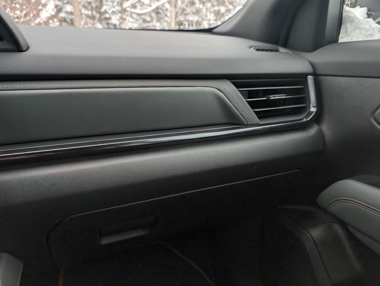 2026 GMC Terrain AWD AT4 Photo