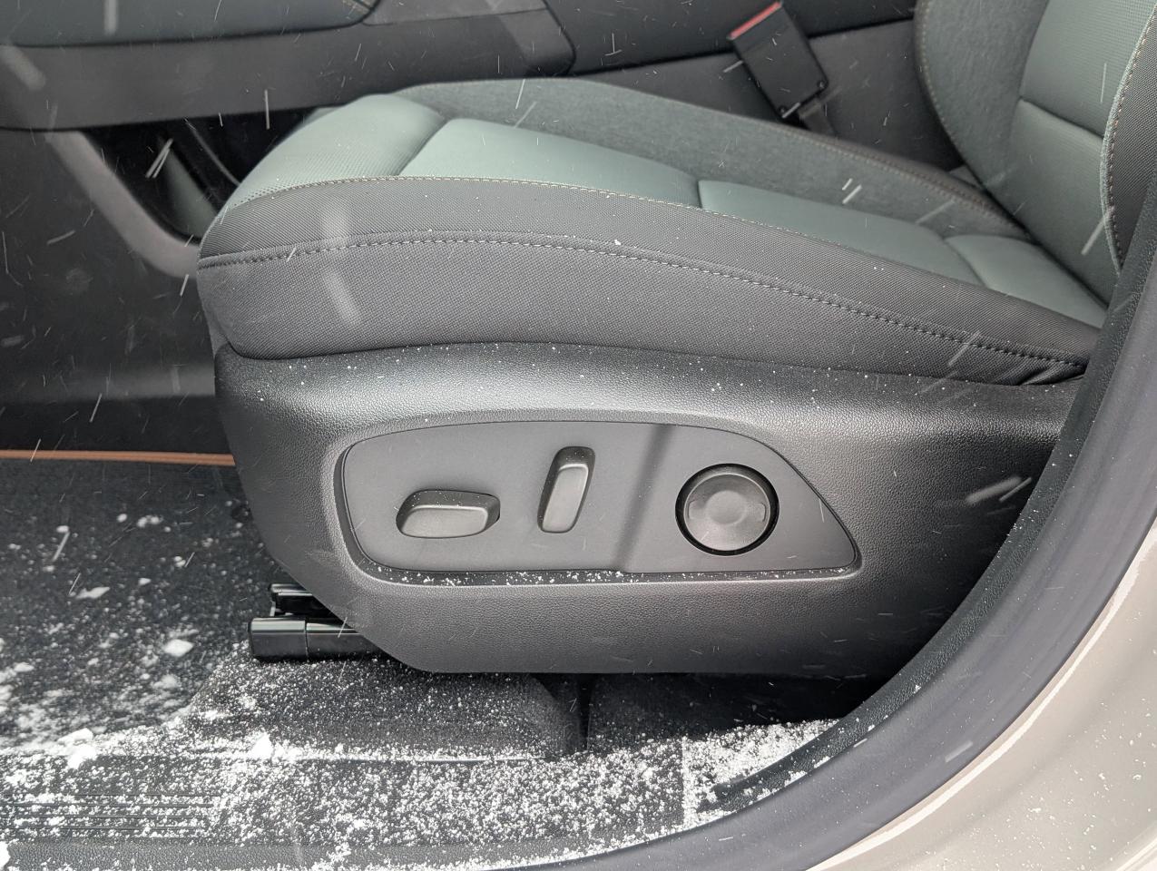 2026 GMC Terrain AWD AT4 Photo